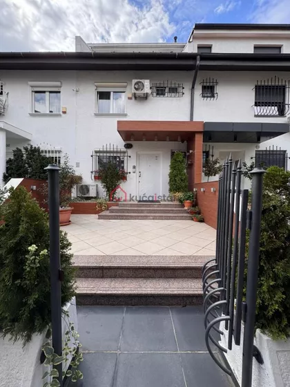Bežanijska kosa 1 | 4zida.rs