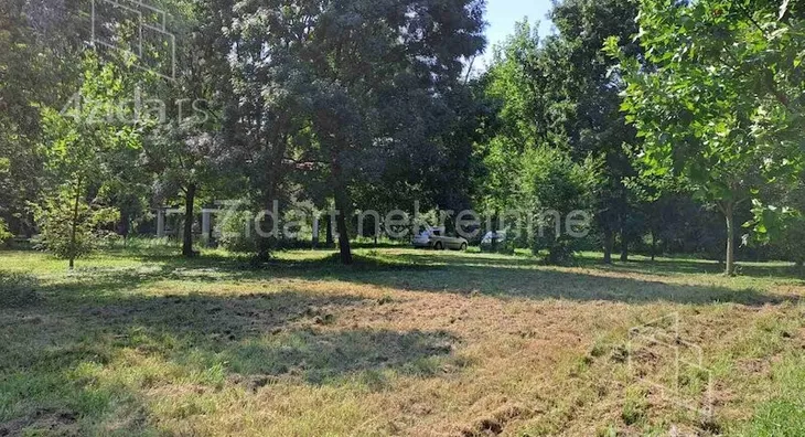Plac | 4zida