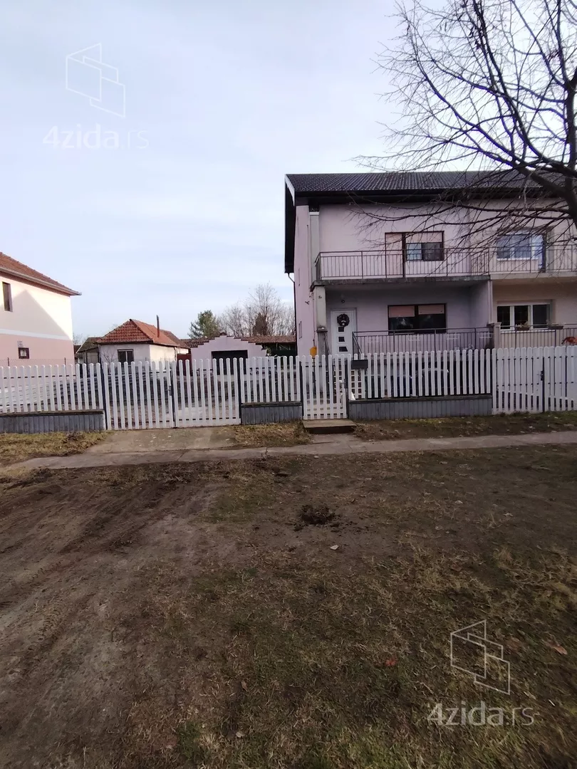 3-etažna kuća | 4zida