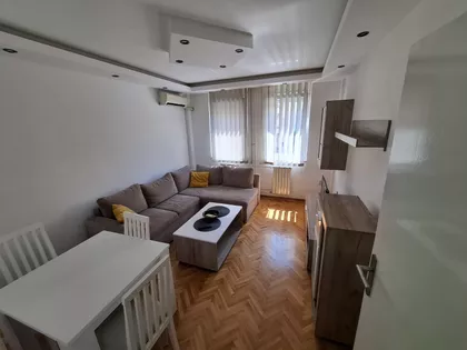 Janka Veselinovića 26 | 4zida.rs