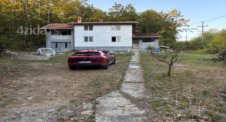 3-etažna kuća | 4zida