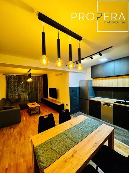 Cara Dušana | 4zida.rs