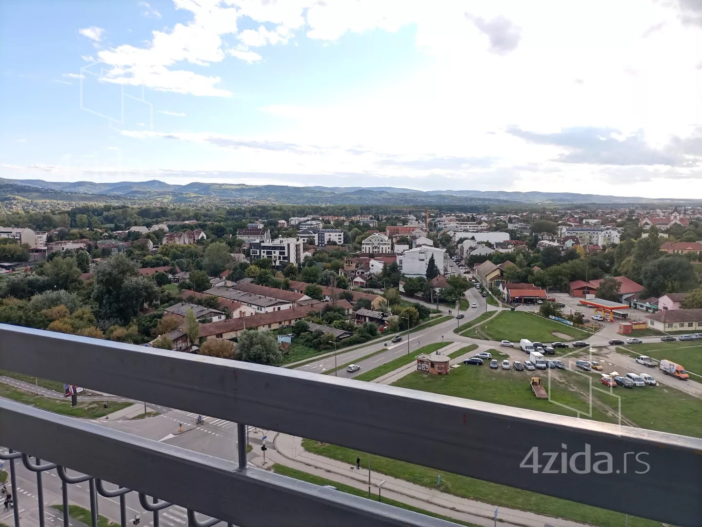 Troiposoban stan | 4zida