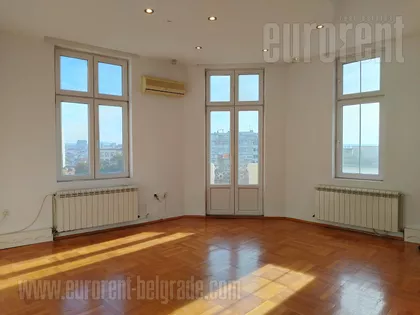 KNEZ MIHAILOVA | 4zida.rs