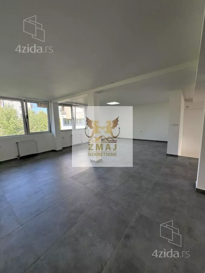 Poslovni prostor | 4zida
