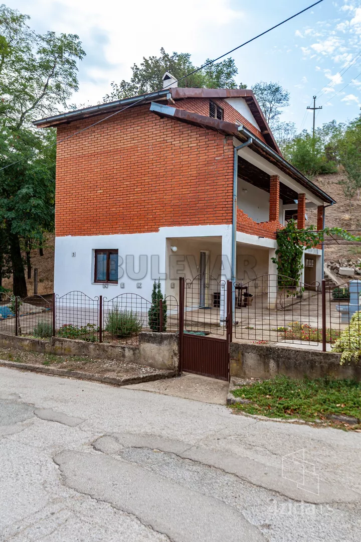 2-etažna kuća | 4zida