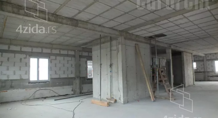 Poslovni prostor | 4zida