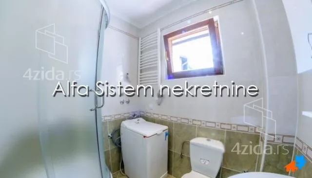 Šestosoban stan | 4zida