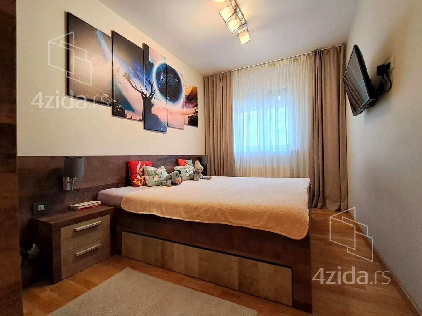 Dvoiposoban stan | 4zida