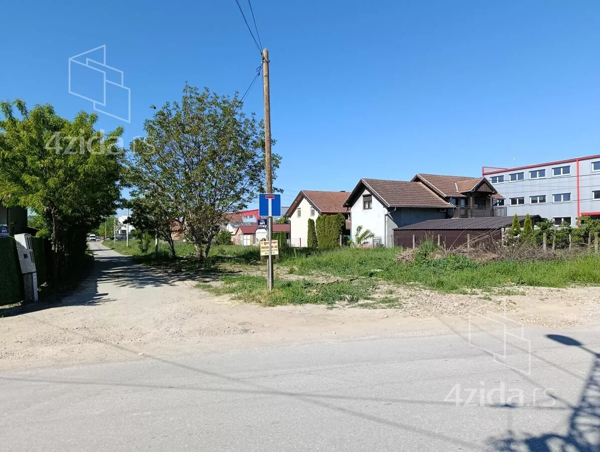 Plac | 4zida