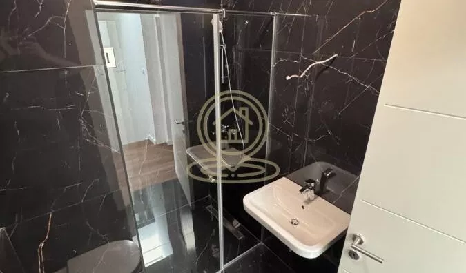 Šestosoban stan | 4zida