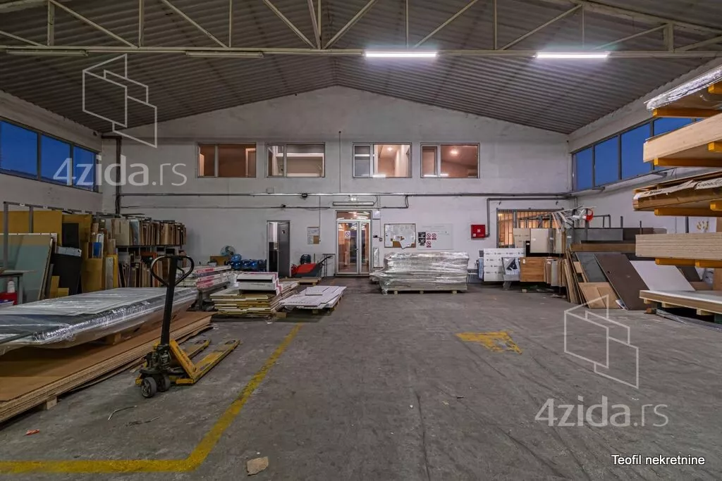 Poslovni prostor | 4zida