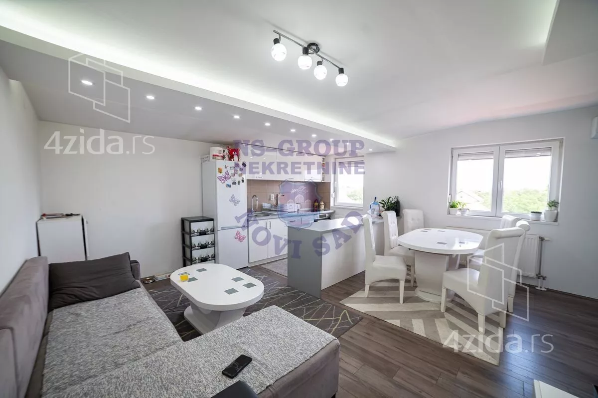 Dvoiposoban stan | 4zida