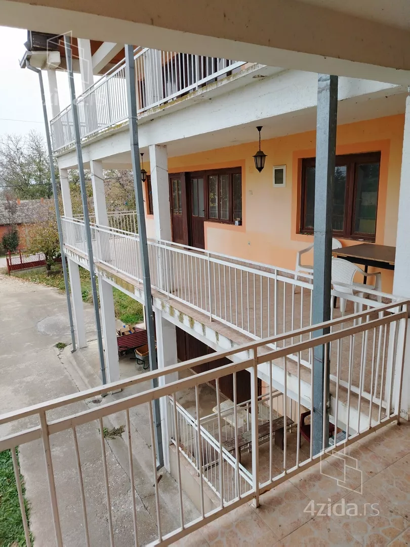 3-etažna kuća | 4zida