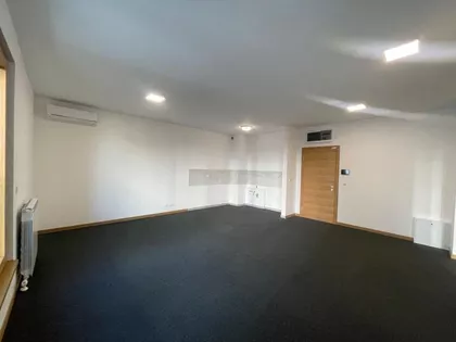 Tadije Sondermajera | 4zida.rs