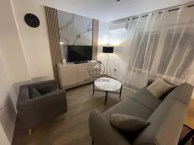Cara Dušana