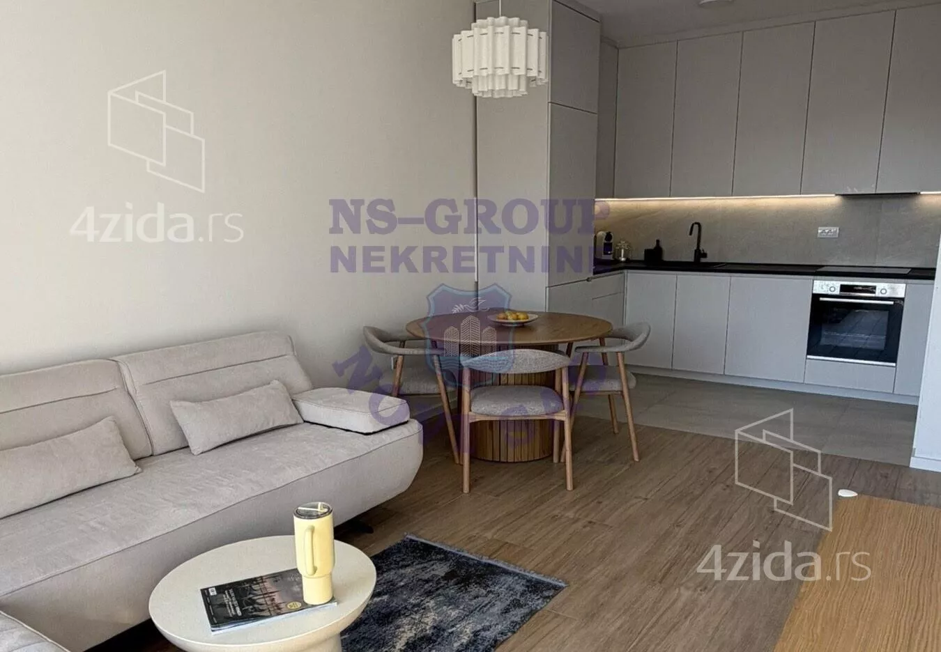 Četvorosoban stan | 4zida
