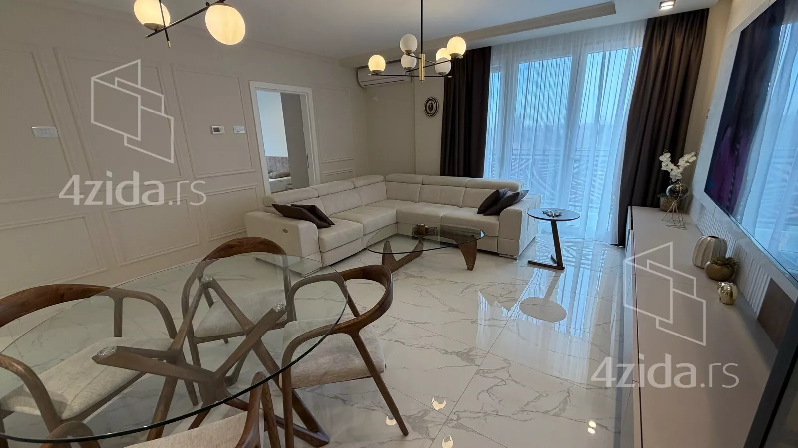 Četvorosoban stan | 4zida