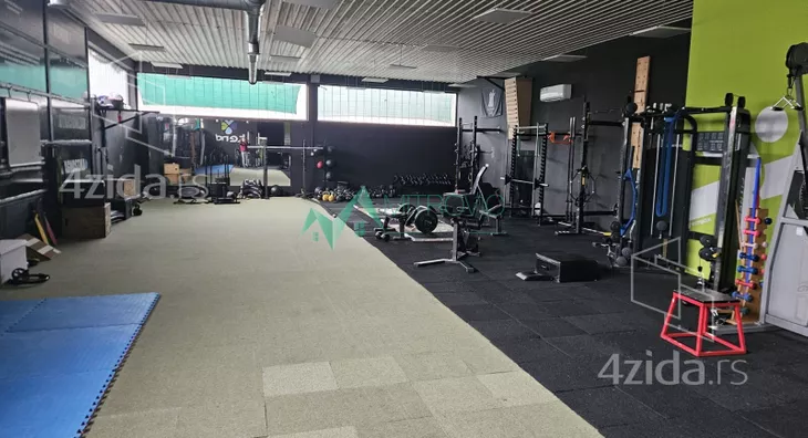 Poslovni prostor | 4zida