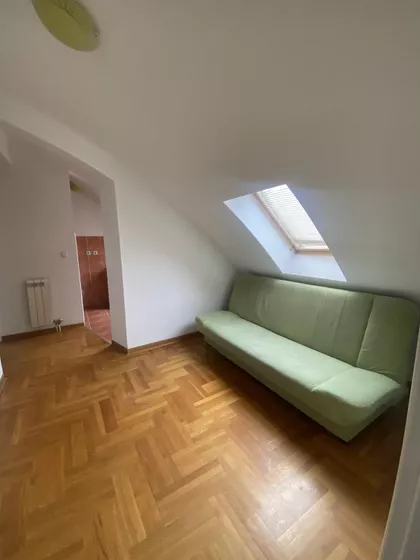 Tikveška 8a | 4zida.rs