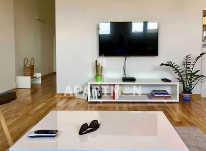 Studentski trg | 4zida.rs