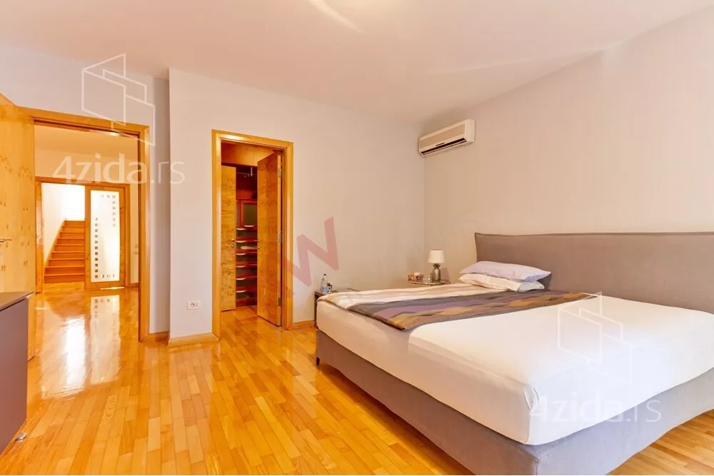 4-etažna kuća | 4zida