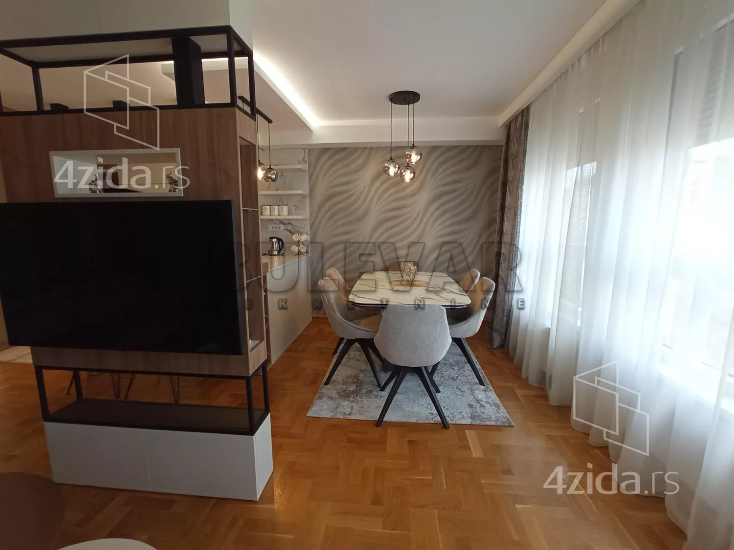 Dvoiposoban stan | 4zida