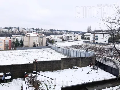 DEDINJE BELI DVOR | 4zida.rs