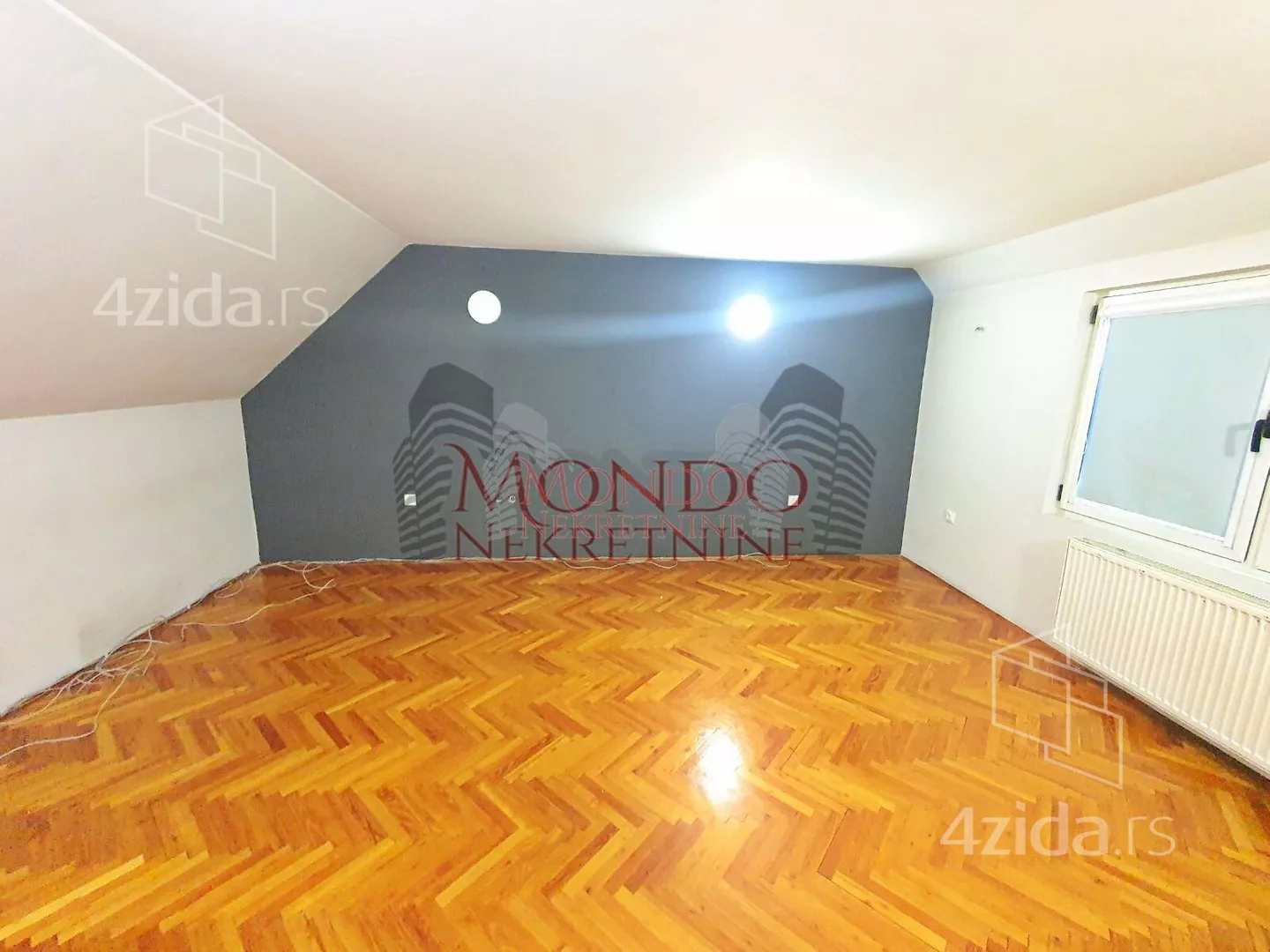 Poslovna zgrada | 4zida