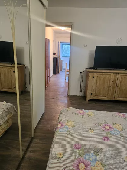 Tešana Podrugovića 27 | 4zida.rs