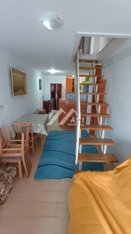 Pavla Papa | 4zida.rs