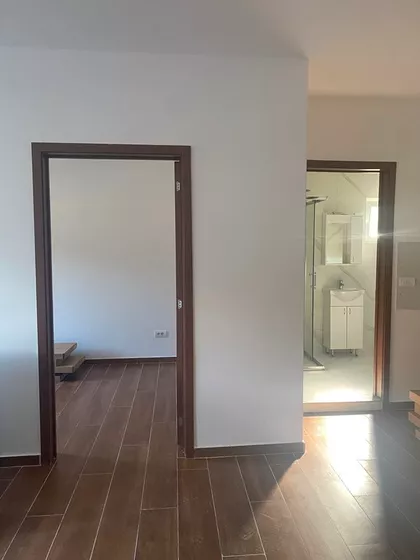 Surčin (mesto) | 4zida.rs