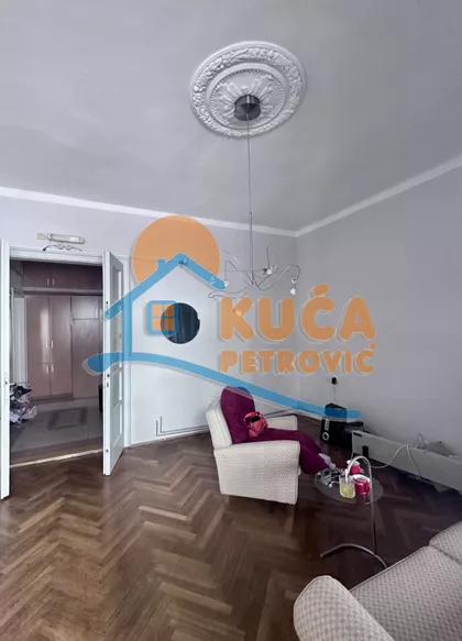 Karadžićeva | 4zida.rs