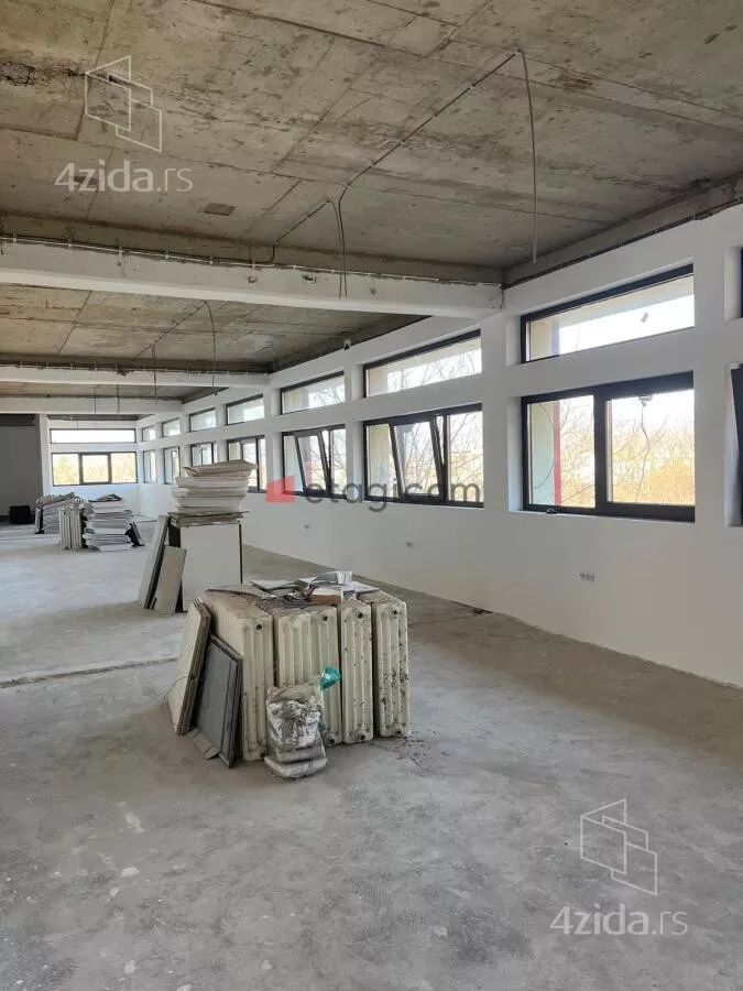 Poslovni prostor | 4zida