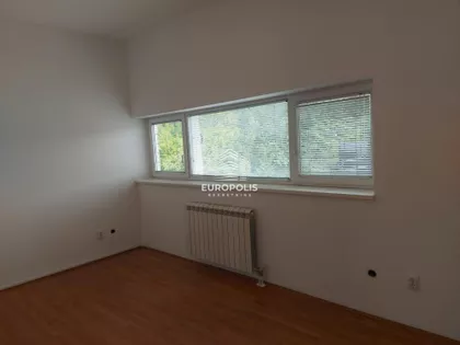 Miće Orlovića | 4zida.rs