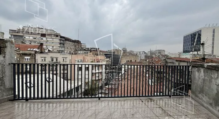 Petoiposoban stan | 4zida