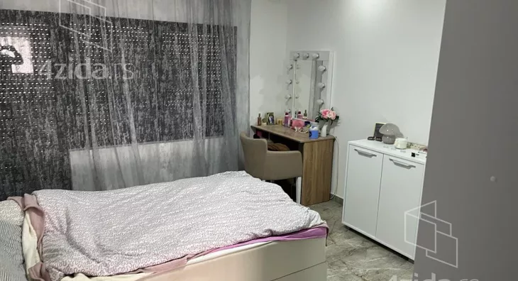 4-etažna kuća | 4zida