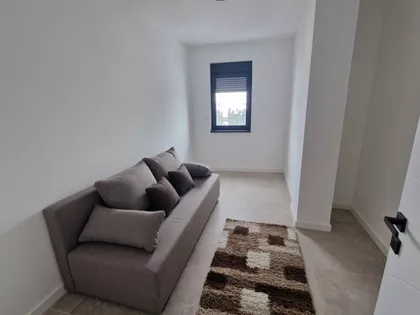 Novi Banovci | 4zida.rs