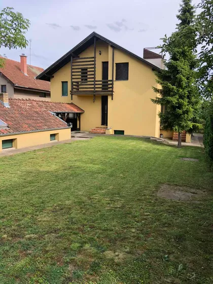 Bosanska 12 | 4zida.rs