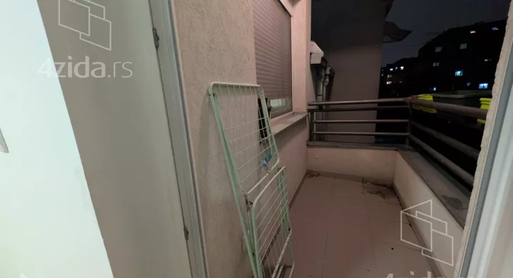 Šestosoban stan | 4zida