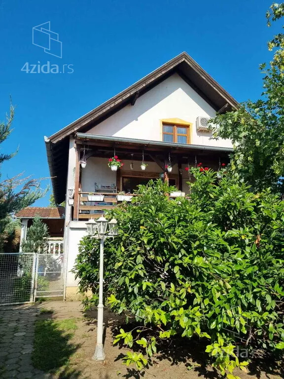 3-etažna kuća | 4zida