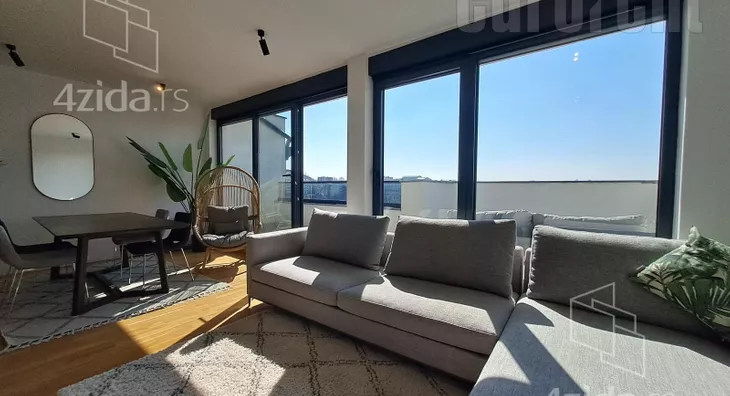 Petosoban stan | 4zida