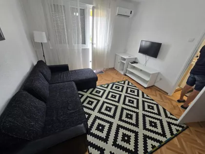 Tršćanska | 4zida.rs