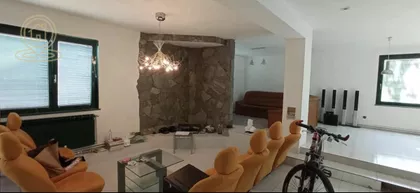 Šumarice | 4zida.rs