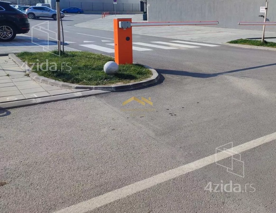 Parking | 4zida