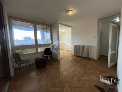 Karađorđeva | 4zida.rs