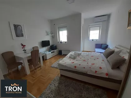 Nemanjina | 4zida.rs