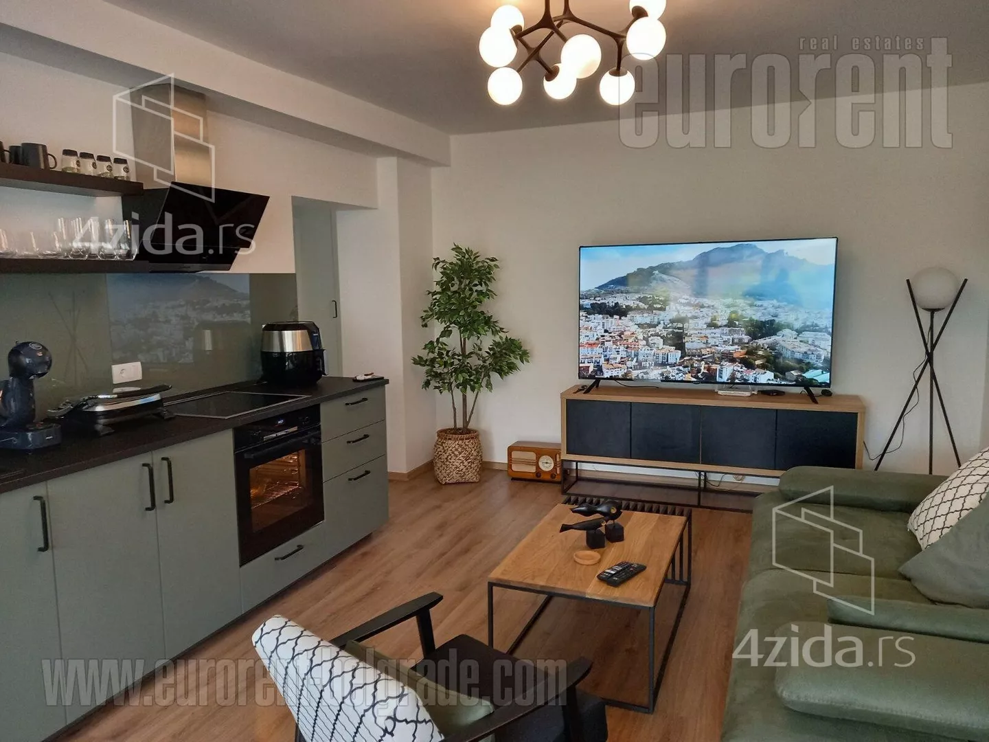 Troiposoban stan | 4zida