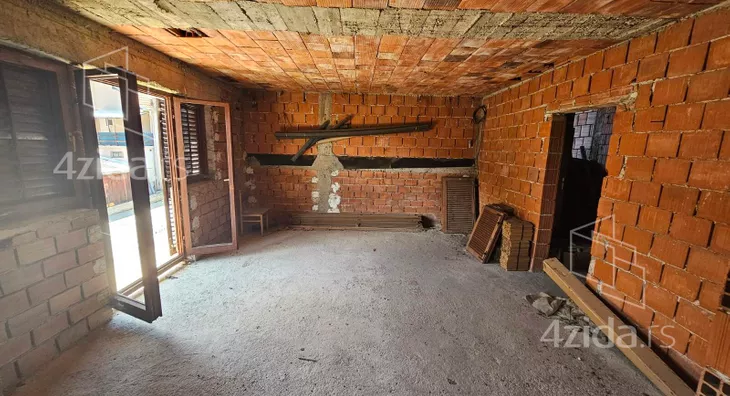 4-etažna kuća | 4zida