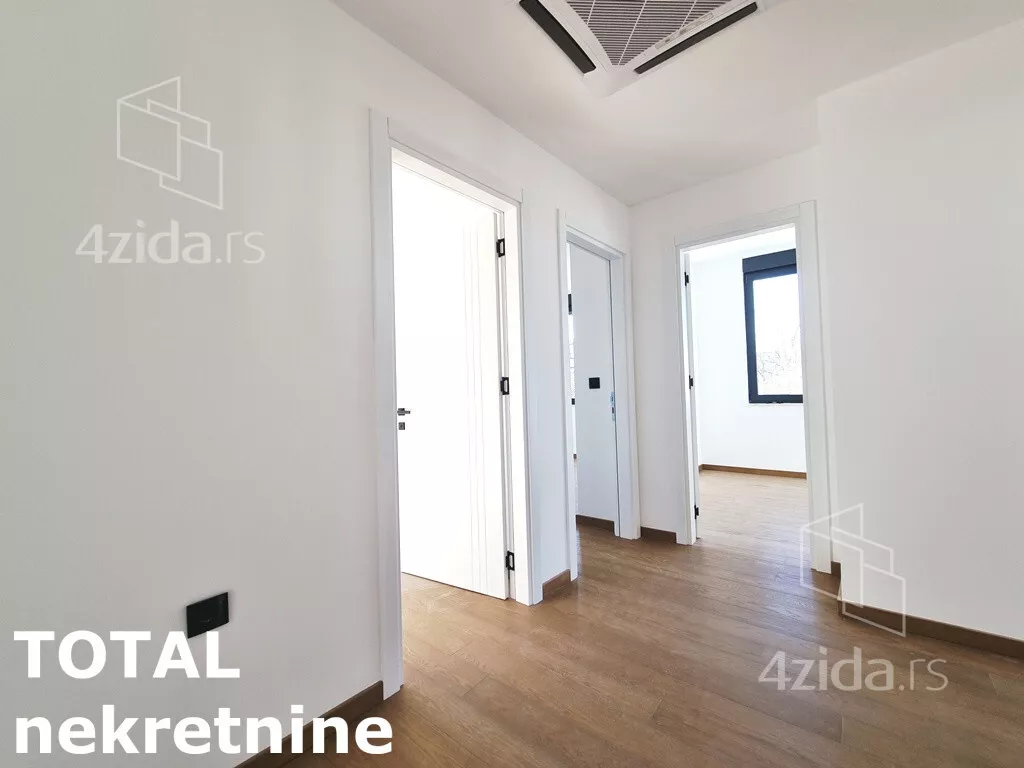Četvoroiposoban stan | 4zida